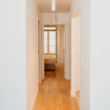 Mary Pink - No 1c - Stunning Two-bedroom *