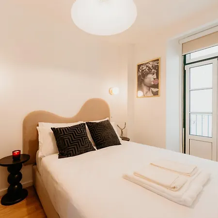 Mary Pink - No 1c - Stunning Two-bedroom *